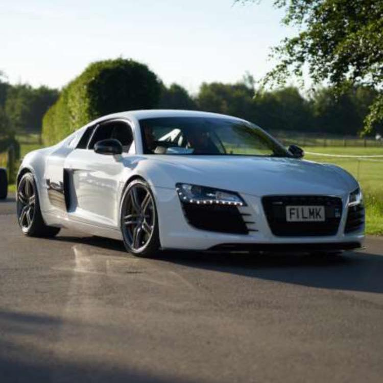 Audi R8 in white