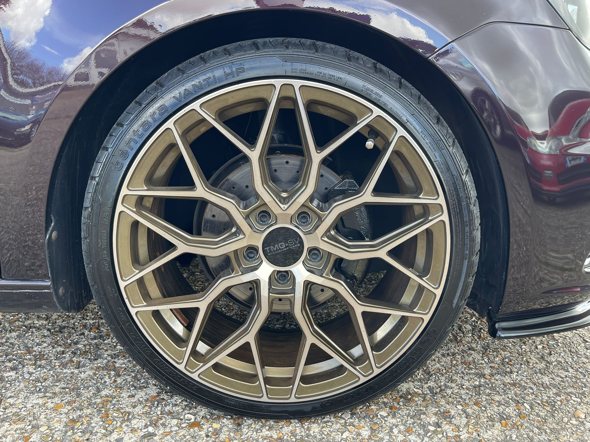 Right front alloy wheel