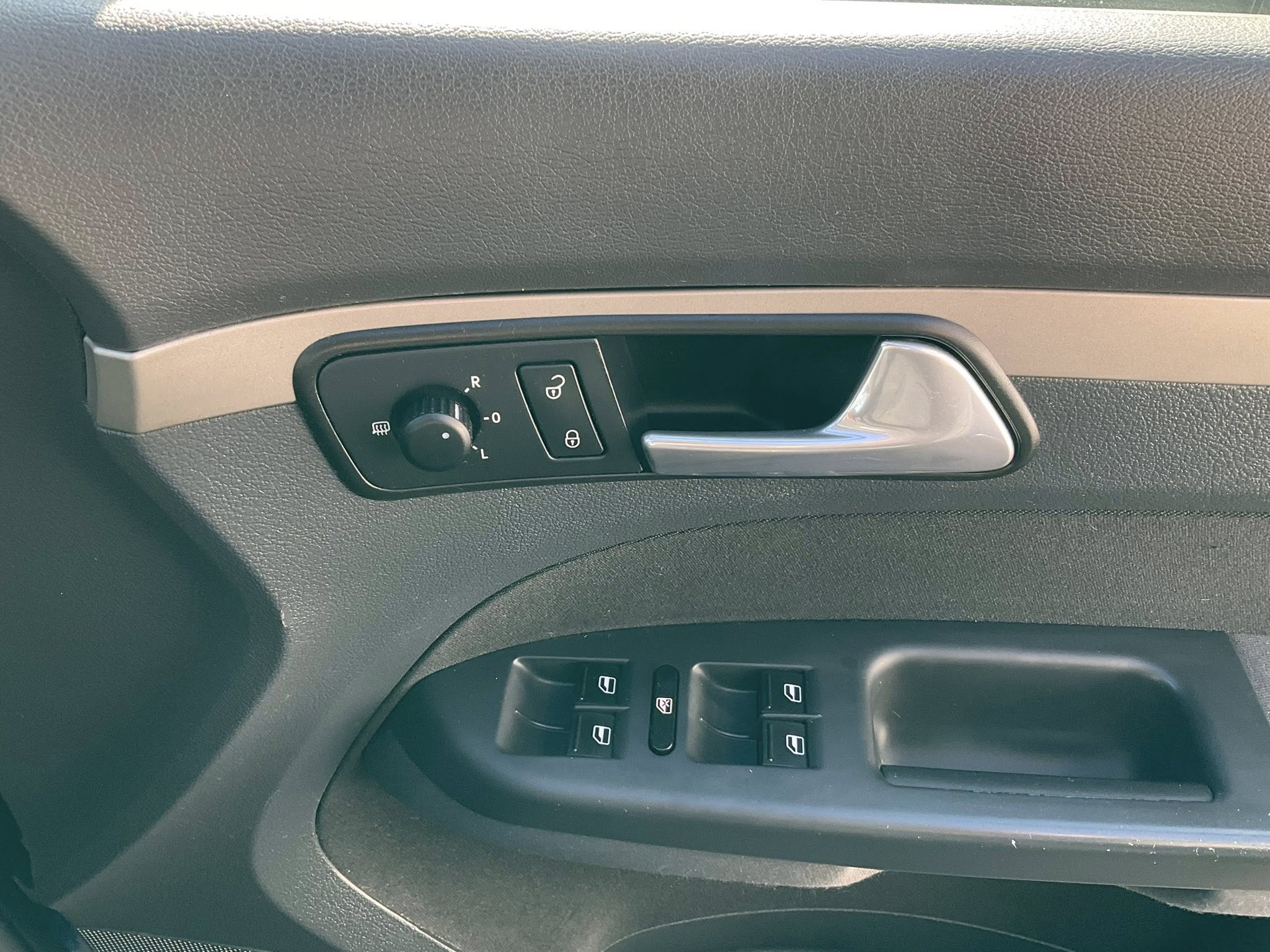 Door switch